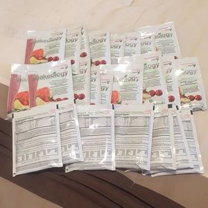 Beachbody Shakeology Vegan tropical strawberry